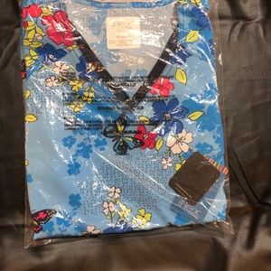 Cherokee iflex scrubs tops